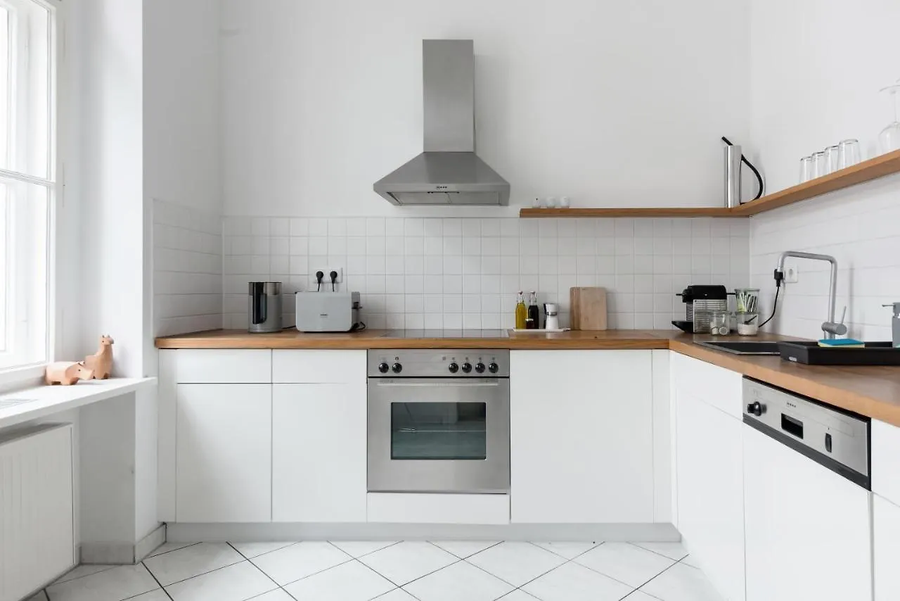 Luxury 2 Bedroom Apartment In The Heart Of Mitte, Berlin 0*,