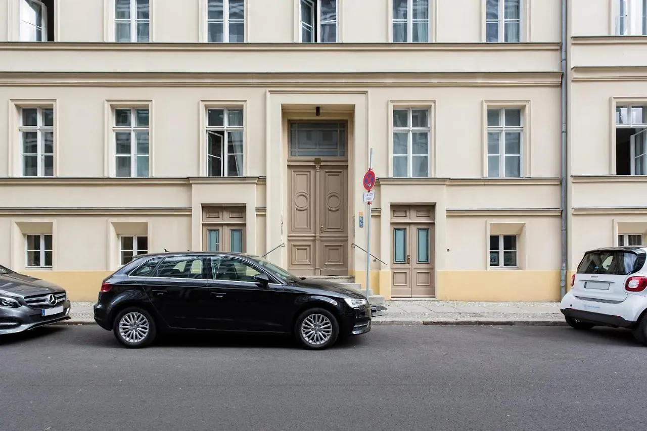Luxury 2 Bedroom Apartment In The Heart Of Mitte, Berlin 0*,  Allemagne