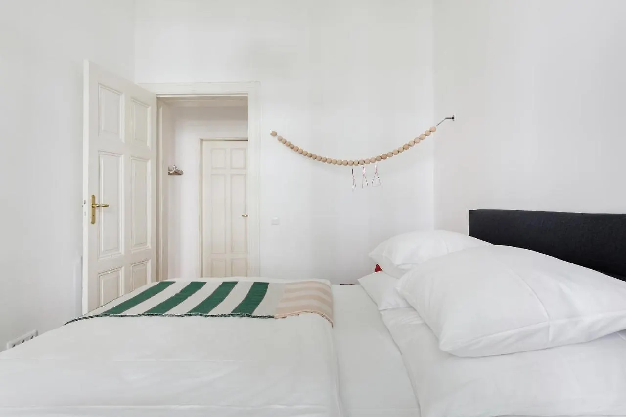 Luxury 2 Bedroom Apartment In The Heart Of Mitte, Berlin